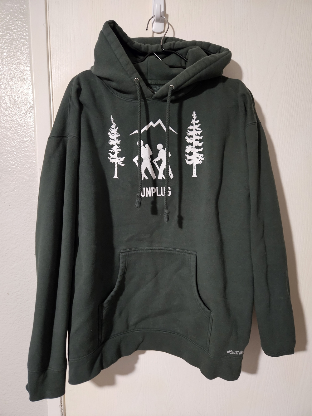 Life Unplugged Hiking Scene Premium Heavyweight Hoodie Green XL